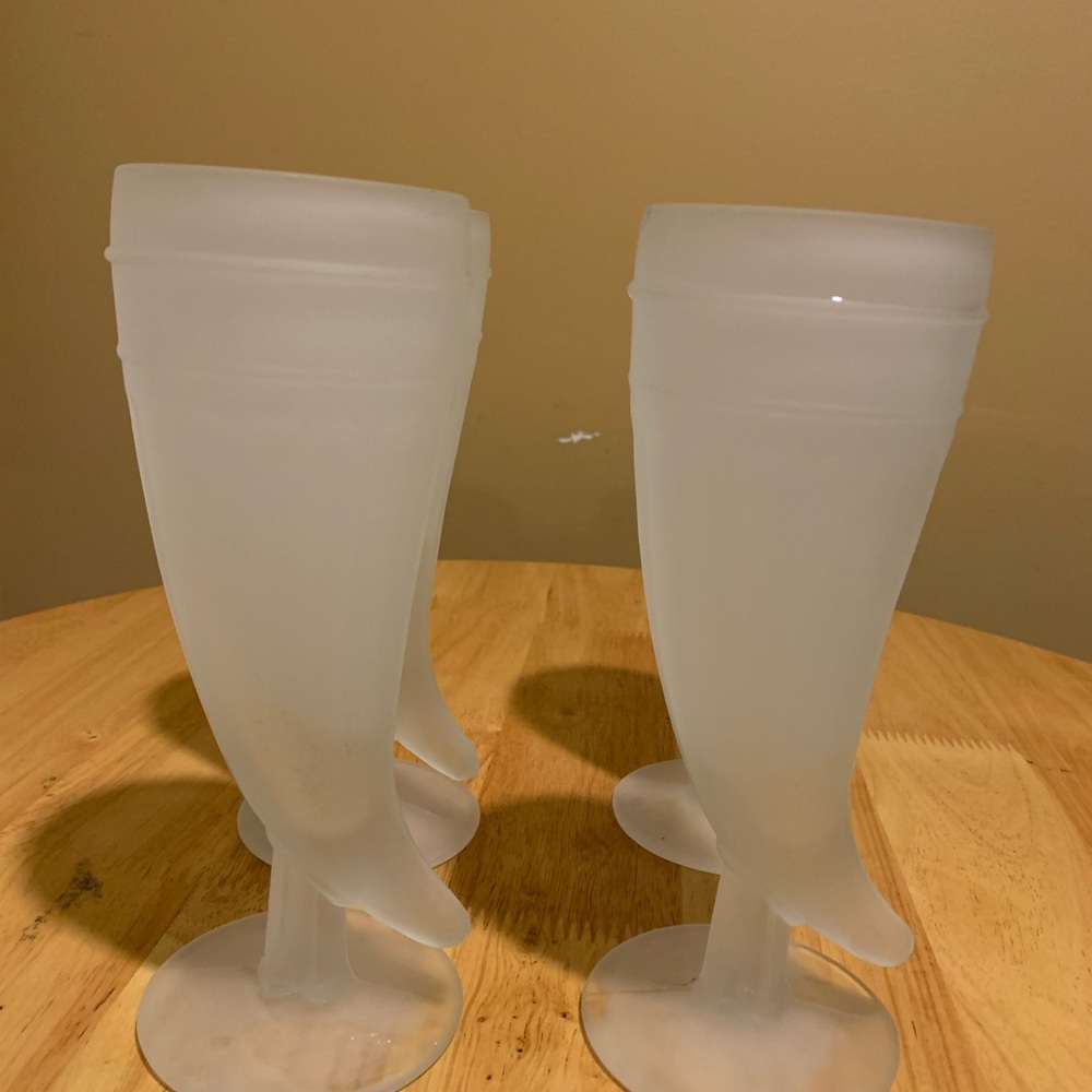 4 Indiana Glass Satin Powder Horn Beer Glasses